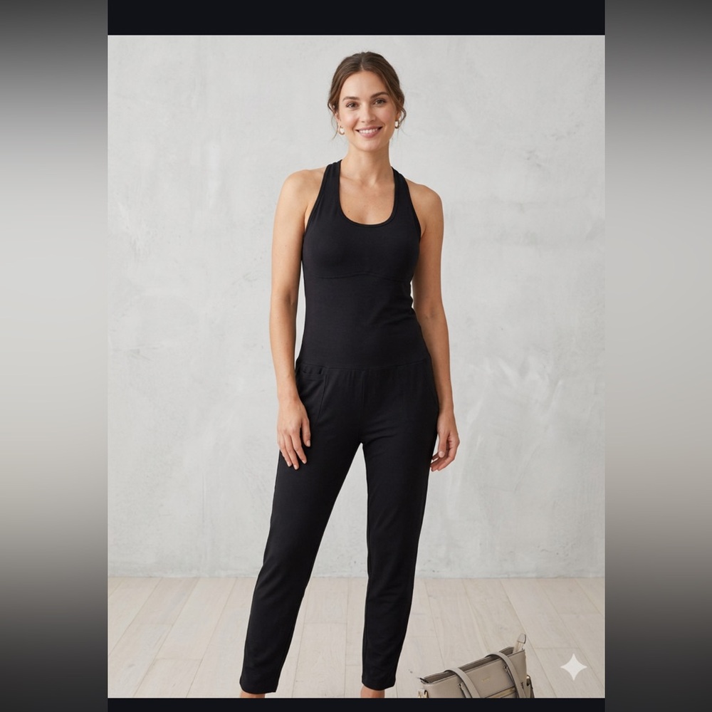 Amazon Black Sleeveless Jumpsuit